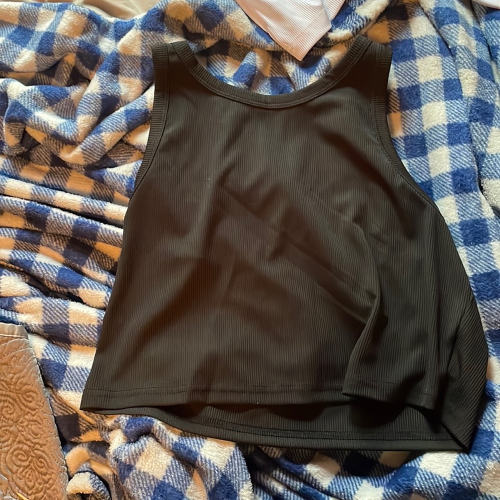 Women's crop top